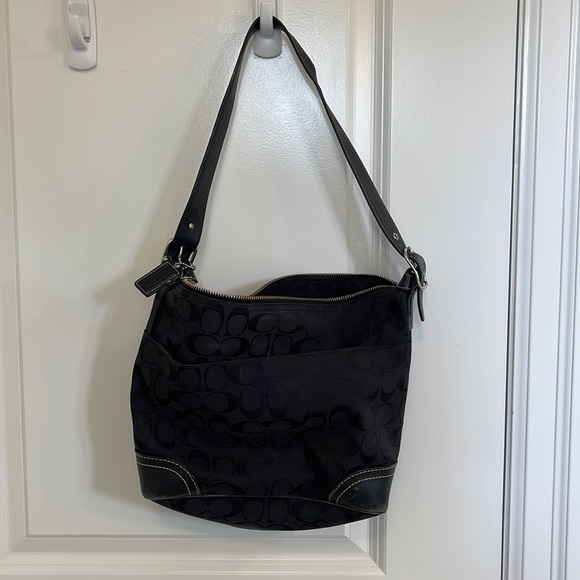 Coach Handbags - Y2K Authentic Coach Purse